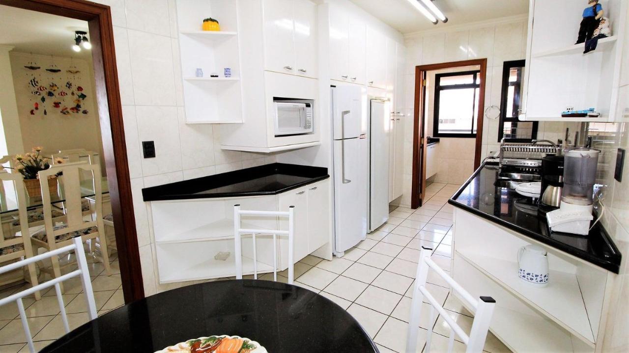 1038 - Apartamento Com Vista Para O Mar Bombinhas Esterno foto